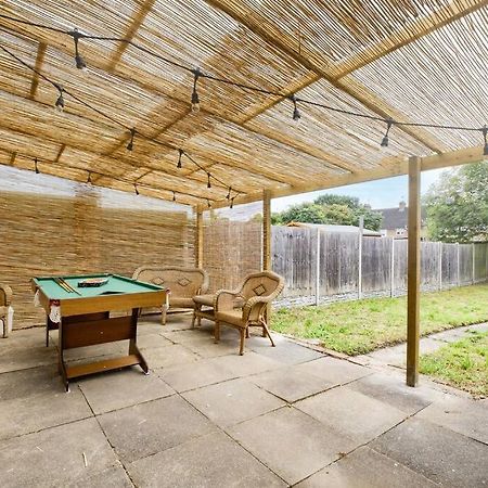 Low Rate For A 4-Bedroom House In Coventry With Free Unlimited Wi-Fi 2 Car Parking 53 Qmc Esterno foto